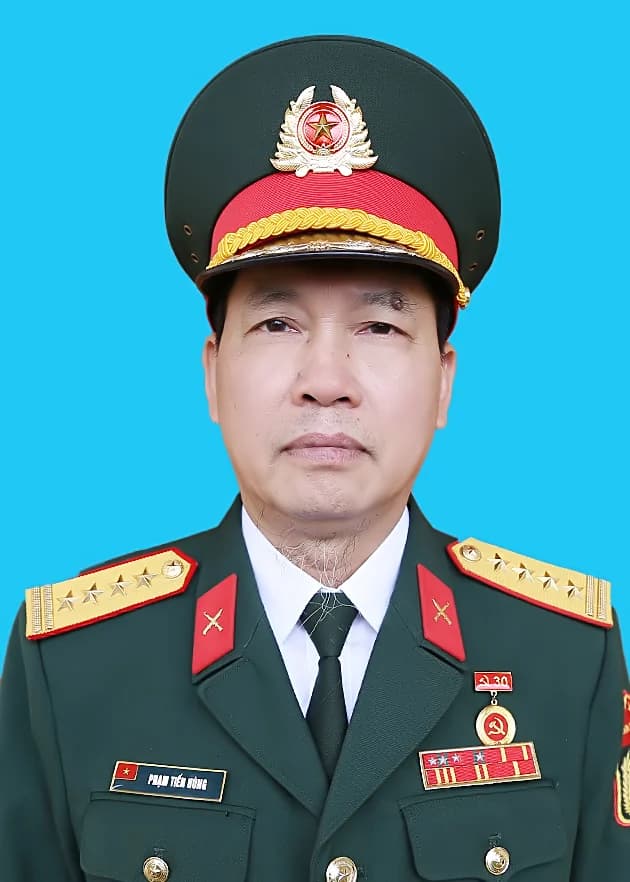 Đại tá Phạm Tiến Hùng